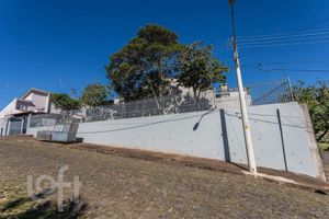 Image 24 - 894065