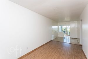 Image 4 - 894065
