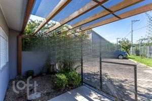 Image 1 - 894065