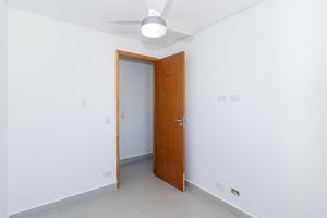 Image 17 - 894067