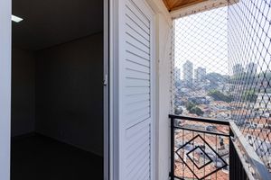 Image 23 - 894067