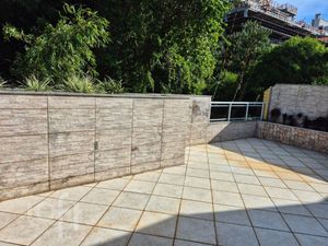 Image 4 - 894085