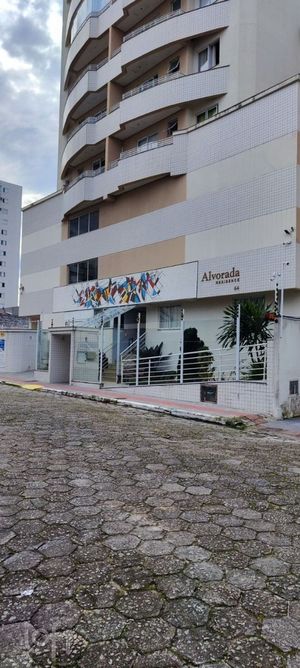 Image 11 - 894094