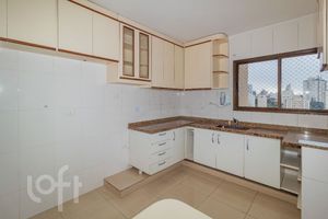 Image 8 - 894099