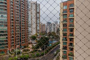 Image 19 - 894099