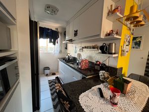Image 3 - 894115