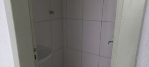 Image 4 - 894127