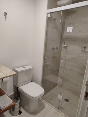 Image 9 - 894130