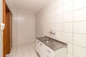 Image 6 - 894138