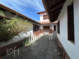 Image 18 - 894142