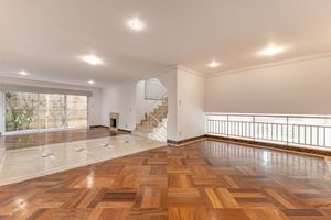 Image 3 - 894155