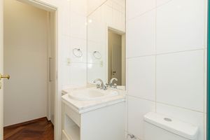 Image 31 - 894155