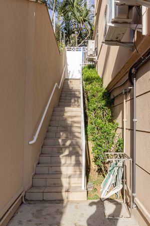 Image 67 - 894155