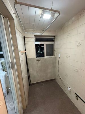 Image 4 - 894165
