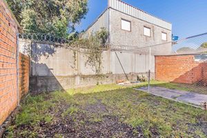 Image 19 - 894168