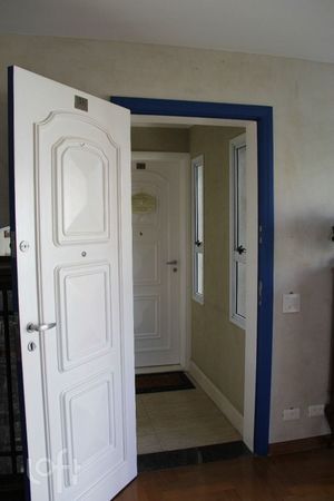 Image 9 - 894174