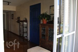 Image 1 - 894174