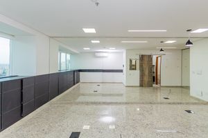 Image 4 - 894179