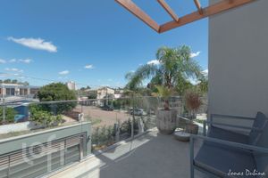 Image 35 - 894202