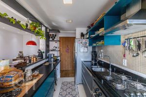 Image 17 - 894221