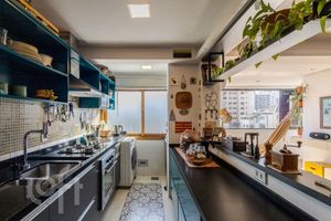 Image 16 - 894221