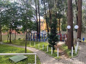 Image 21 - 894224