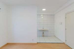 Image 4 - 894225