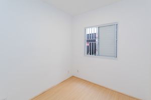 Image 19 - 894225