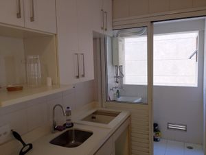 Image 3 - 894280