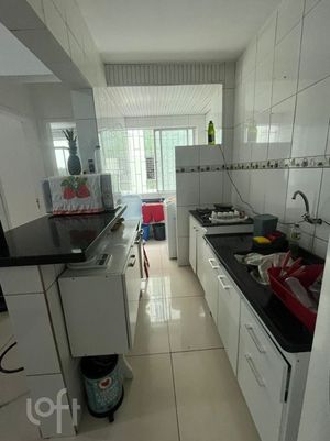 Image 1 - 894281
