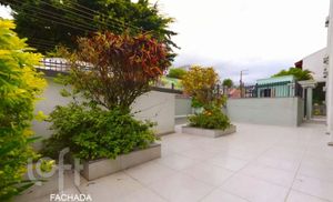 Image 3 - 894281