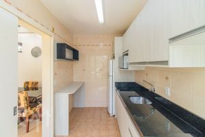 Image 12 - 894287