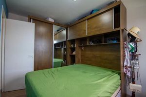Image 8 - 894291