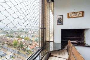 Image 3 - 894294