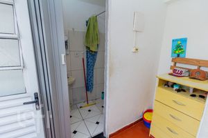 Image 37 - 894295
