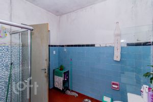 Image 22 - 894295