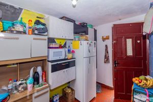 Image 6 - 894295