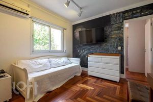 Image 3 - 894296