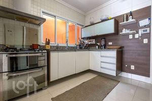 Image 8 - 894296