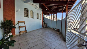 Image 3 - 894298