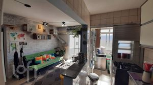 Image 11 - 894300