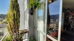 Image 10 - 894300