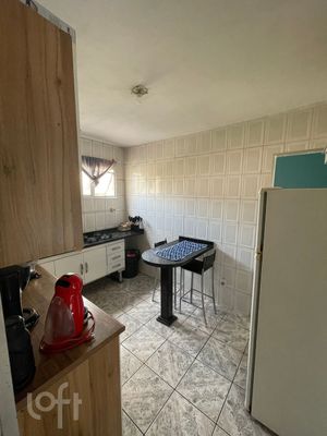 Image 1 - 894302