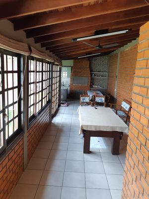 Image 18 - 894305