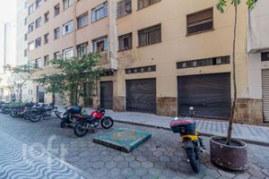 Image 15 - 894315
