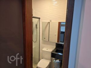 Image 8 - 894316