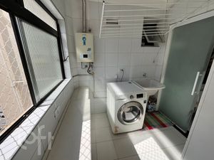 Image 9 - 894324