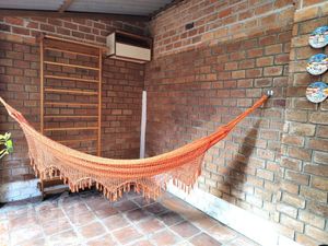 Image 6 - 894326