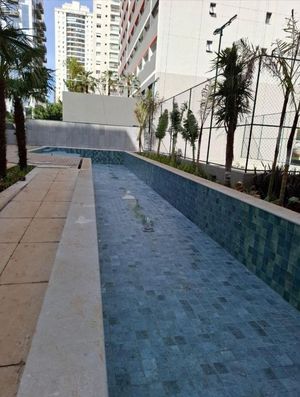 Image 15 - 894327