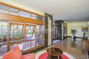 Image 19 - 894351
